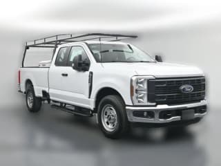 Ford Super Duty F-350 SRW XL 2WD SuperCab 8' Box