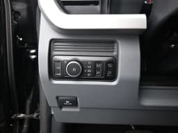 Ford Super Duty F-350 SRW XLT 4WD SuperCab 8' Box 2026 — side view