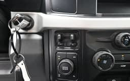 Ford Super Duty F-350 SRW XLT 4WD SuperCab 8' Box 2026 — side view