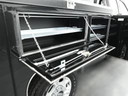 Ford Super Duty F-350 SRW XLT 4WD SuperCab 8' Box 2026 — side view