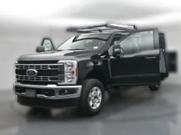 Ford Super Duty F-350 SRW XLT 4WD SuperCab 8' Box 2026 — side view