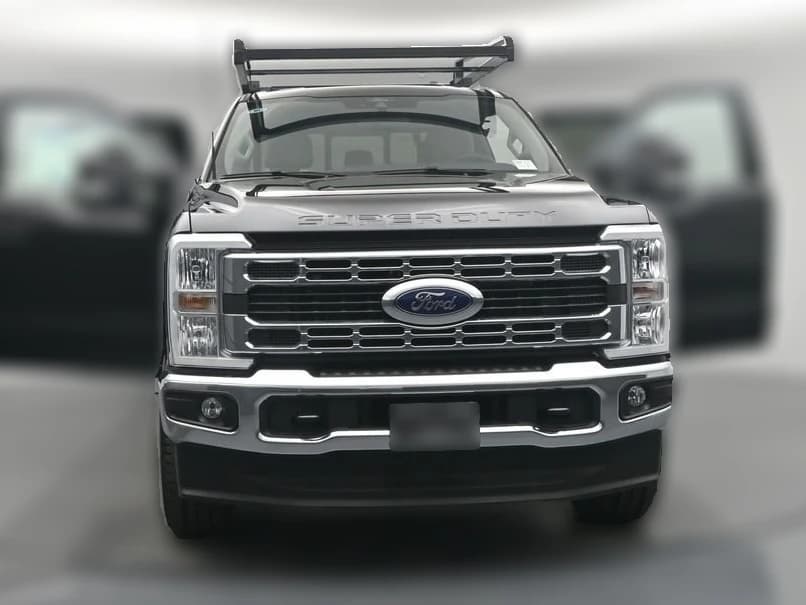 Ford Super Duty F-350 SRW XLT 4WD SuperCab 8' Box 2026 — side view