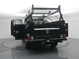 Ford Super Duty F-350 SRW XLT 4WD SuperCab 8' Box 2026 — side view