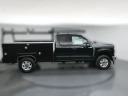Ford Super Duty F-350 SRW XLT 4WD SuperCab 8' Box 2026 — side view