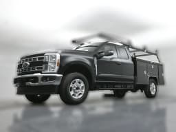 Ford Super Duty F-350 SRW XLT 4WD SuperCab 8' Box 2026 — side view