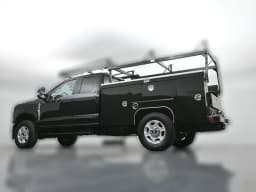 Ford Super Duty F-350 SRW XLT 4WD SuperCab 8' Box 2026 — side view