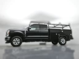 Ford Super Duty F-350 SRW XLT 4WD SuperCab 8' Box 2026 — side view