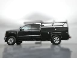 Ford Super Duty F-350 SRW XLT 4WD SuperCab 8' Box 2026 — side view