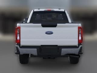 Ford Super Duty F-350 SRW XL 4WD SuperCab 8' Box