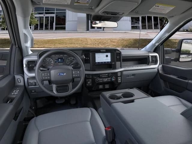 Ford Super Duty F-350 SRW XL 4WD SuperCab 8' Box 2026 — side view
