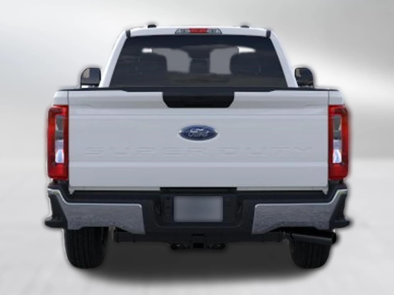 Ford Super Duty F-350 SRW XLT 4WD SuperCab 8' Box 2026 — side view