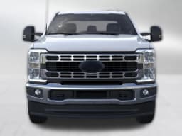 Ford Super Duty F-350 SRW XLT 4WD SuperCab 8' Box 2026 — side view