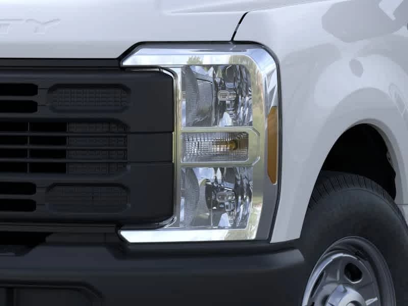 Ford Super Duty F-250 SRW XL 2WD Reg Cab 8' Box 2026 — side view