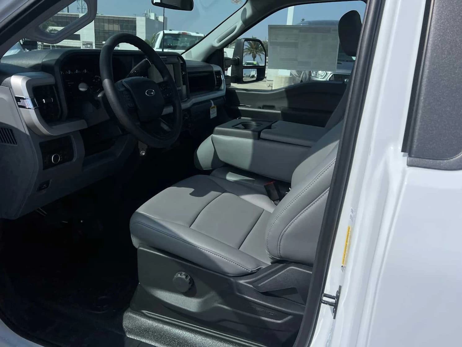 Ford Super Duty F-250 SRW XL 2WD Reg Cab 8' Box 2026 — side view