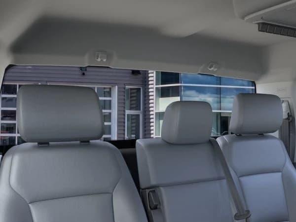 Ford Super Duty F-250 SRW XL 4WD Reg Cab 8' Box 2025 — side view