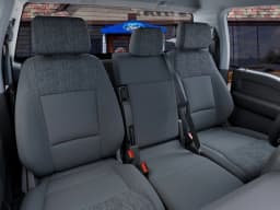 Ford Super Duty F-250 SRW XLT 4WD Reg Cab 8' Box 2027 — side view