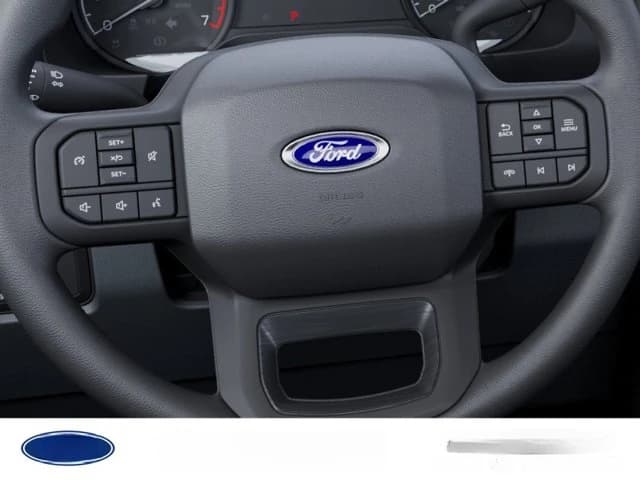 Ford Super Duty F-250 SRW XL 4WD Reg Cab 8' Box 2027 — side view