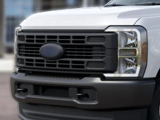 Ford Super Duty F-250 SRW XL 4WD Reg Cab 8' Box