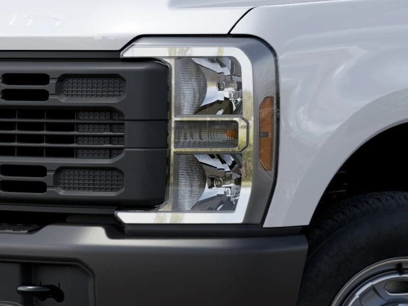 Ford Super Duty F-250 SRW XL 4WD Reg Cab 8' Box 2027 — side view