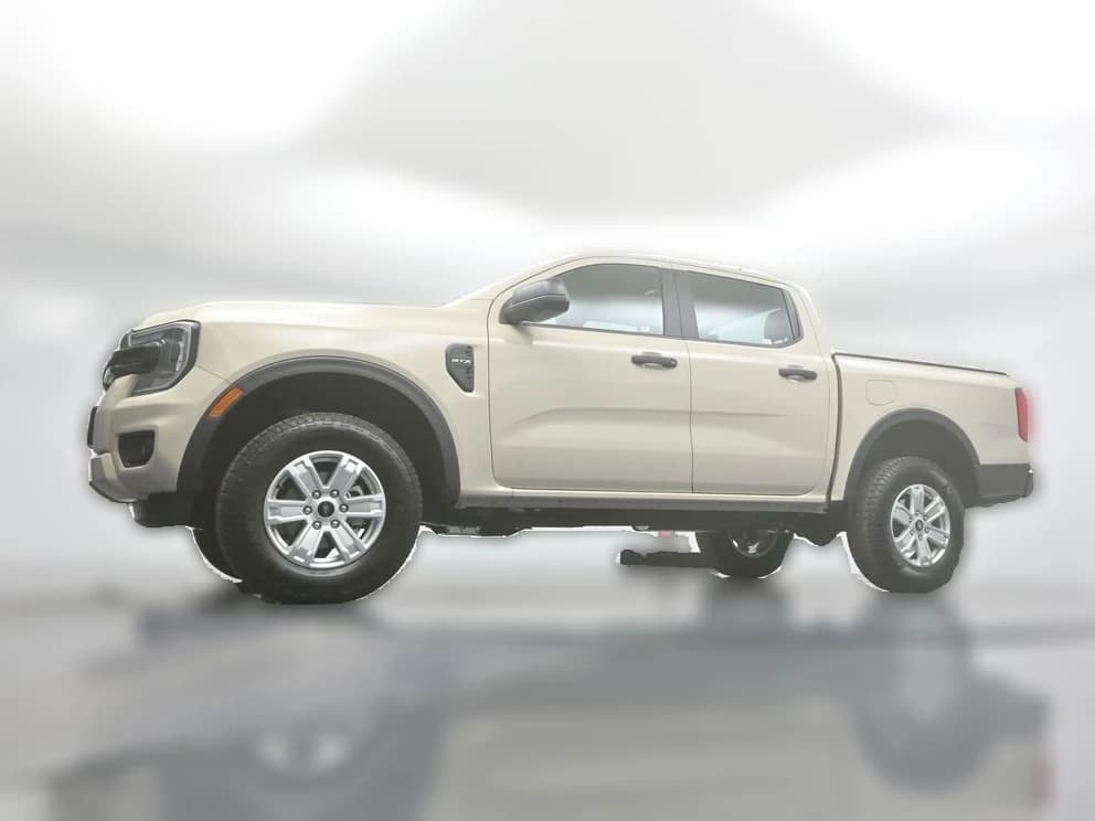 Ford Ranger XL 2WD SuperCrew 5' Box 2025 — side view