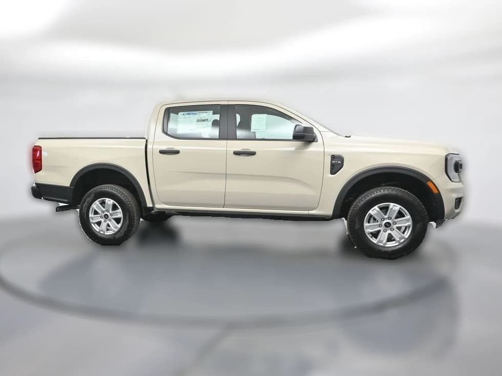 Ford Ranger XL 2WD SuperCrew 5' Box 2025 — side view