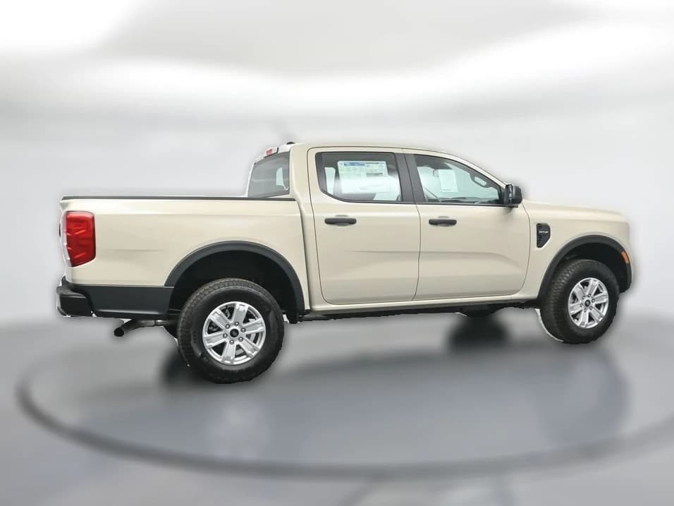 Ford Ranger XL 2WD SuperCrew 5' Box 2025 — side view