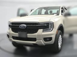 Ford Ranger XL 2WD SuperCrew 5' Box 2025 — side view