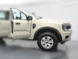 Ford Ranger XL 2WD SuperCrew 5' Box 2025 — side view