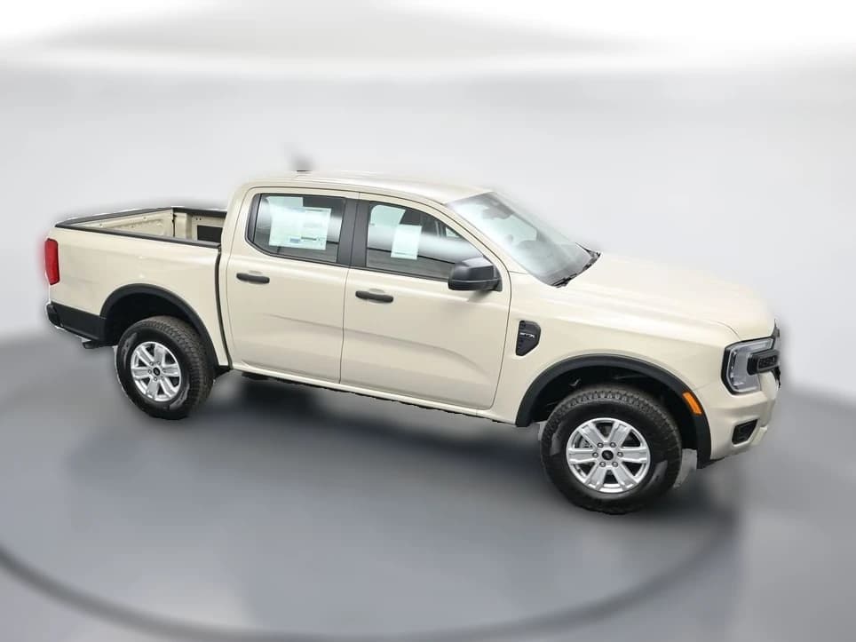 Ford Ranger XL 2WD SuperCrew 5' Box 2025 — side view