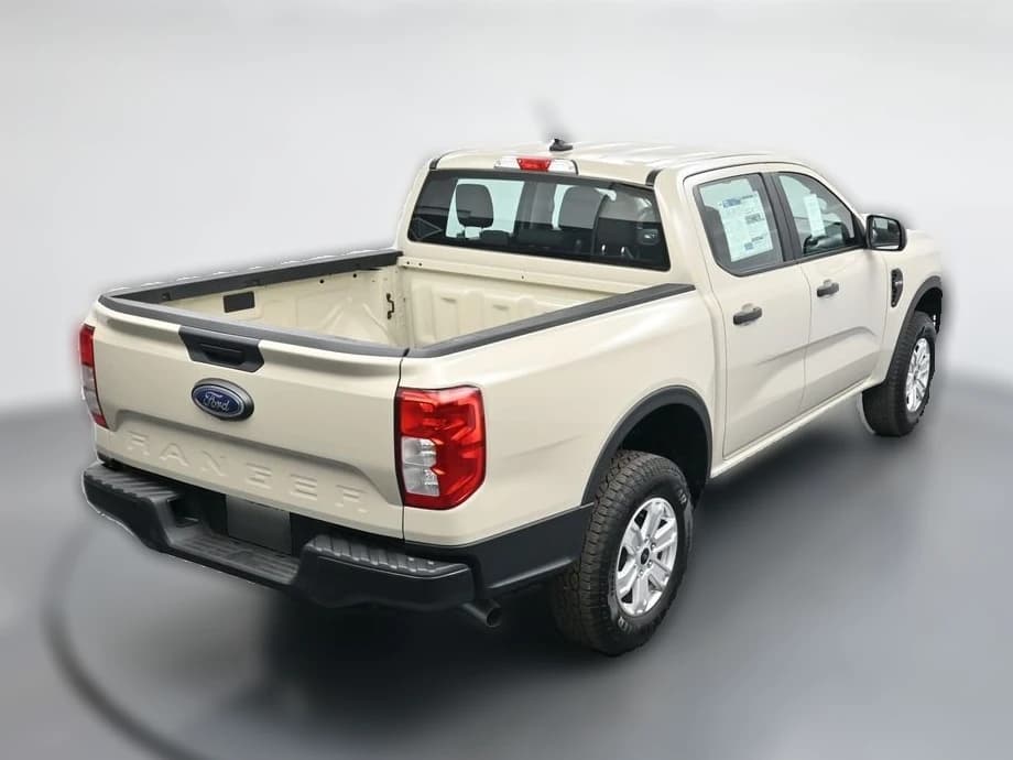 Ford Ranger XL 2WD SuperCrew 5' Box 2025 — side view