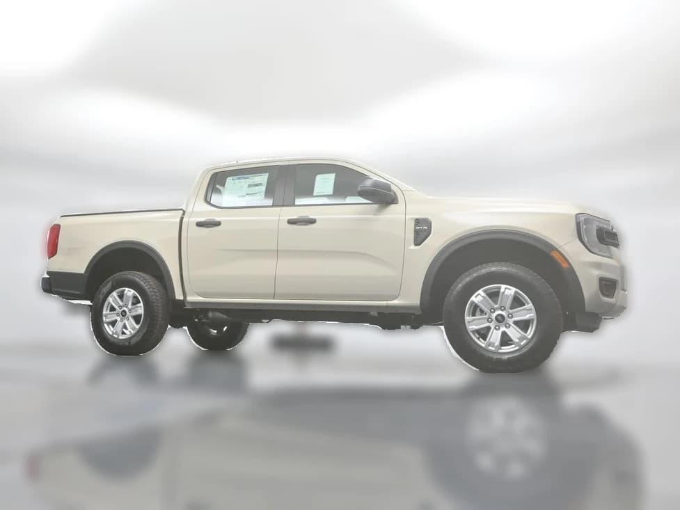 Ford Ranger XL 2WD SuperCrew 5' Box 2025 — side view