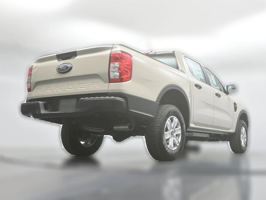 Ford Ranger XL 2WD SuperCrew 5' Box 2025 — side view