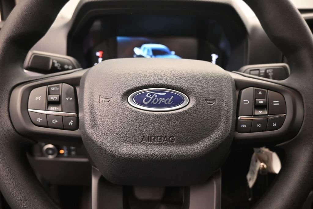 Ford Ranger XL 2WD SuperCrew 5' Box 2026 — side view