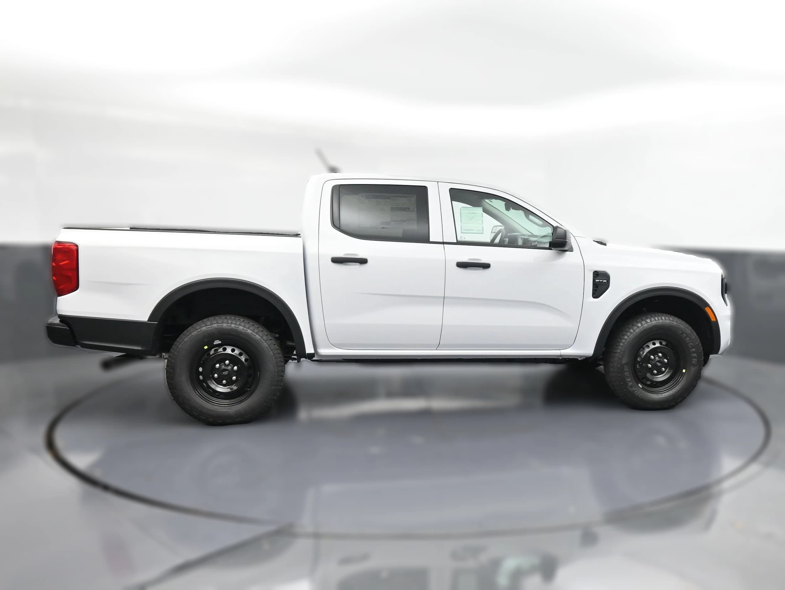 Ford Ranger XL 2WD SuperCrew 5' Box 2026 — side view