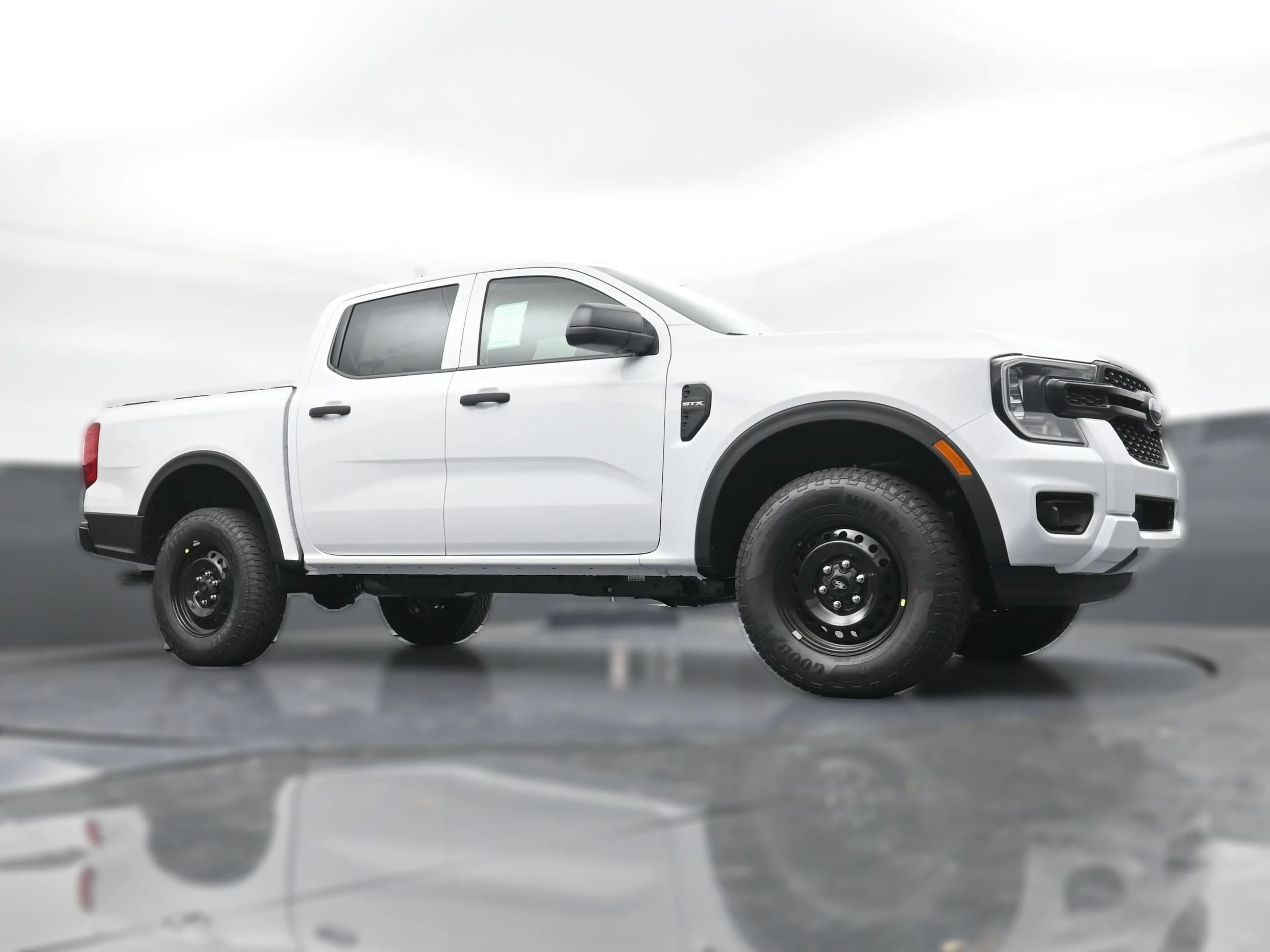 Ford Ranger XL 2WD SuperCrew 5' Box 2026 — side view