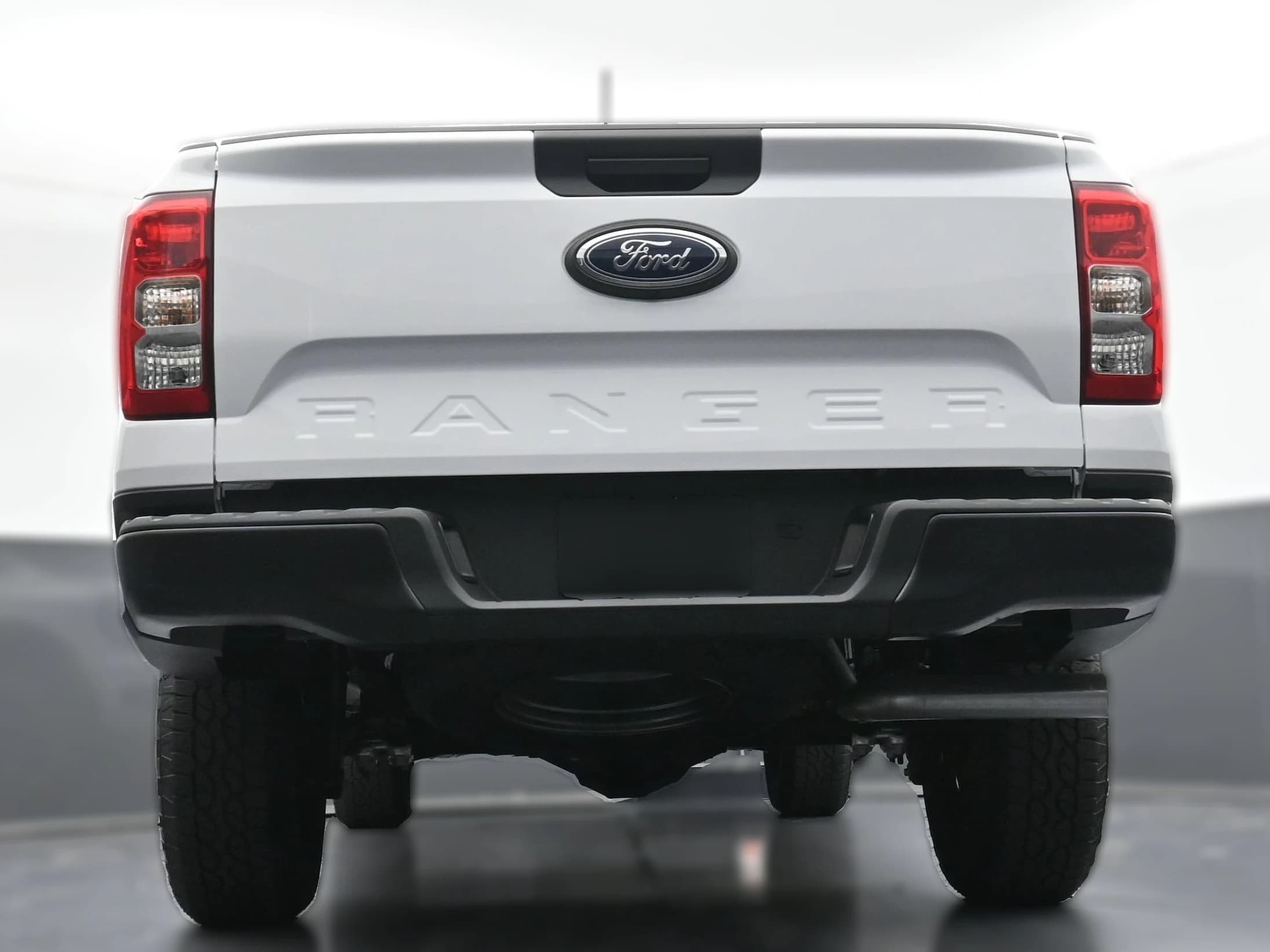 Ford Ranger XL 2WD SuperCrew 5' Box 2026 — side view