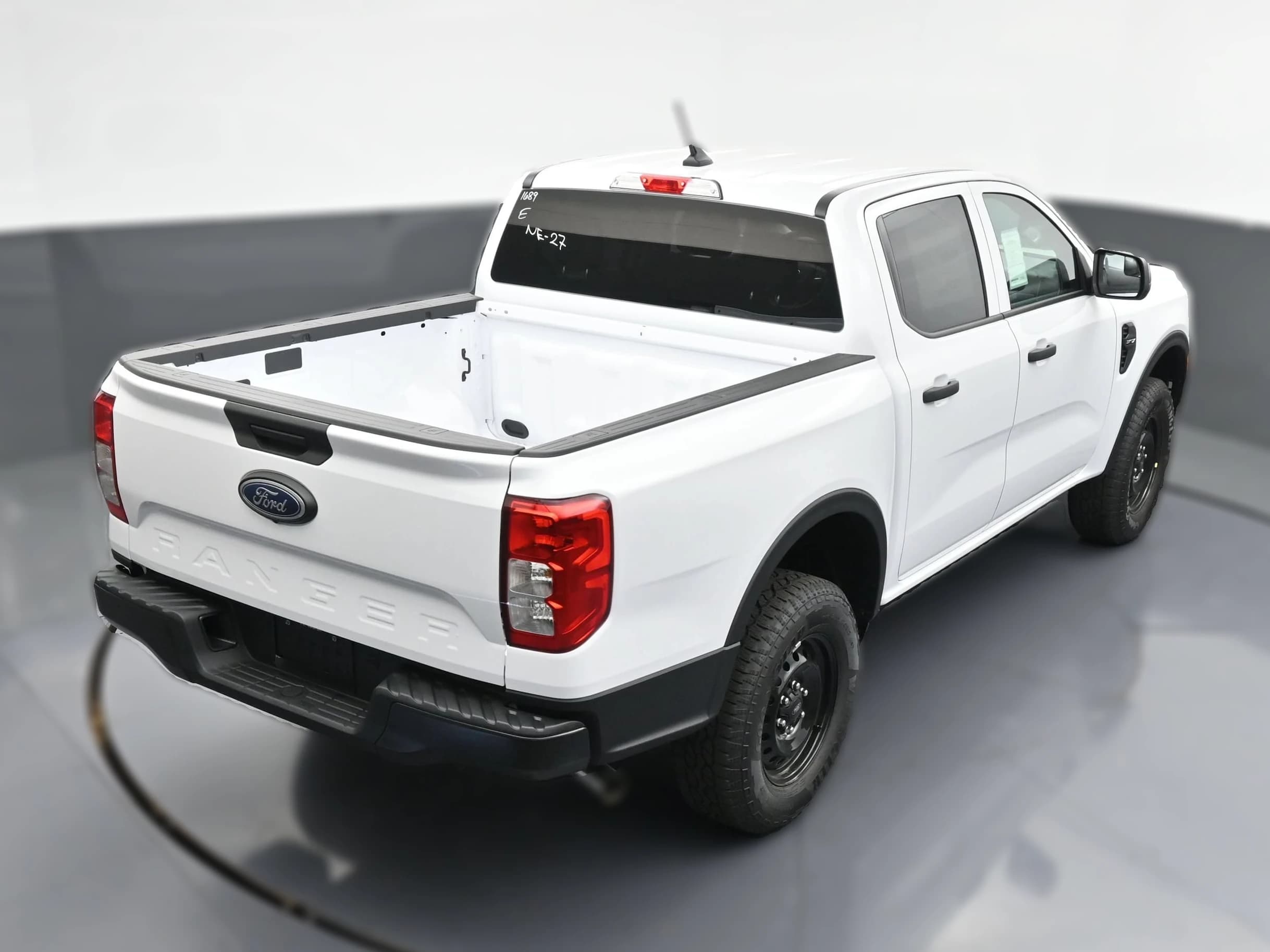 Ford Ranger XL 2WD SuperCrew 5' Box 2026 — side view