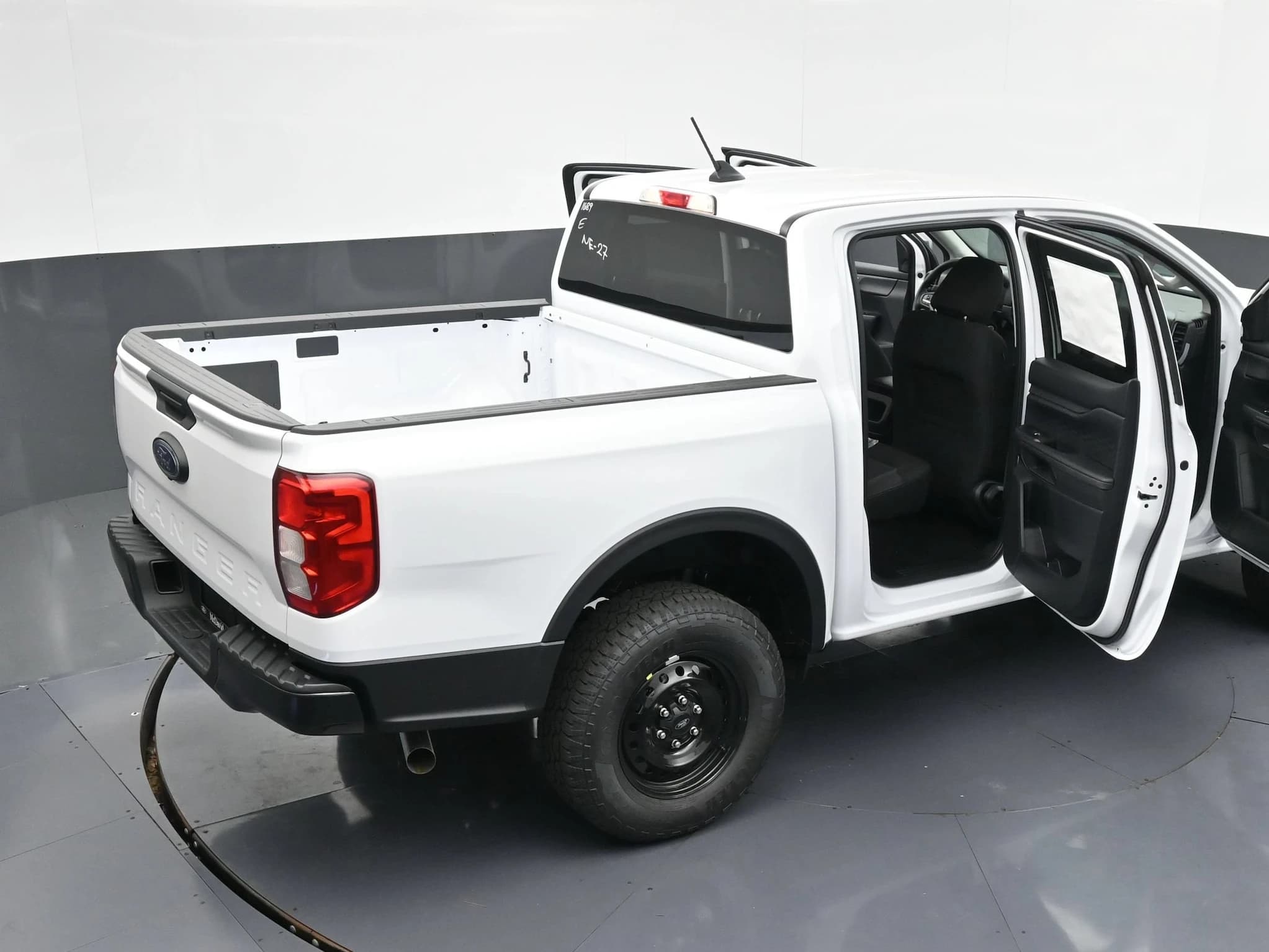 Ford Ranger XL 2WD SuperCrew 5' Box 2026 — side view