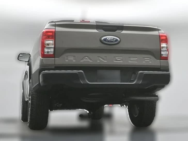 Ford Ranger XL 2WD SuperCrew 5' Box 2026 — side view
