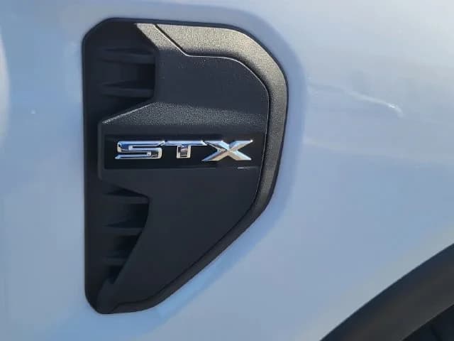 Ford Ranger XL 2WD SuperCrew 5' Box 2026 — side view