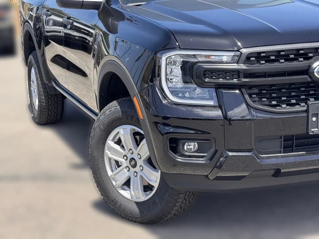 Ford Ranger XL 2WD SuperCrew 5' Box 2026 — side view