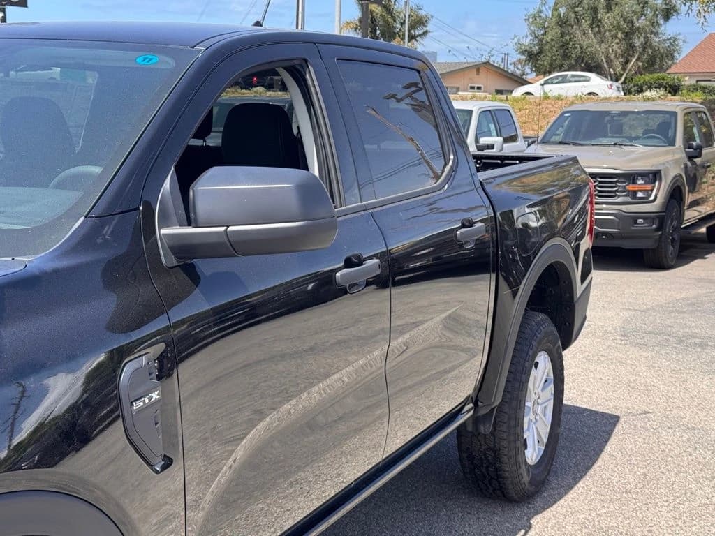 Ford Ranger XL 2WD SuperCrew 5' Box 2026 — side view