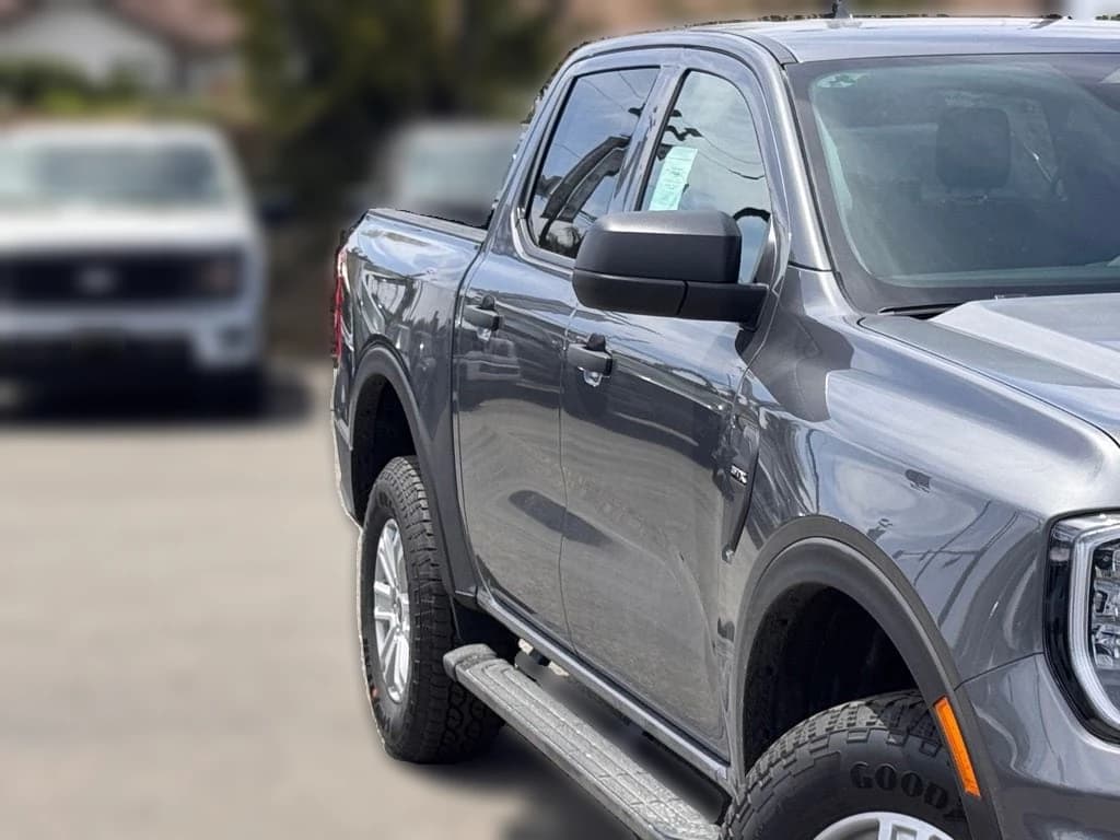 Ford Ranger XL 2WD SuperCrew 5' Box 2026 — side view