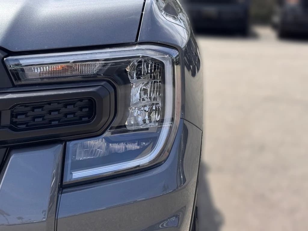 Ford Ranger XL 2WD SuperCrew 5' Box 2026 — side view