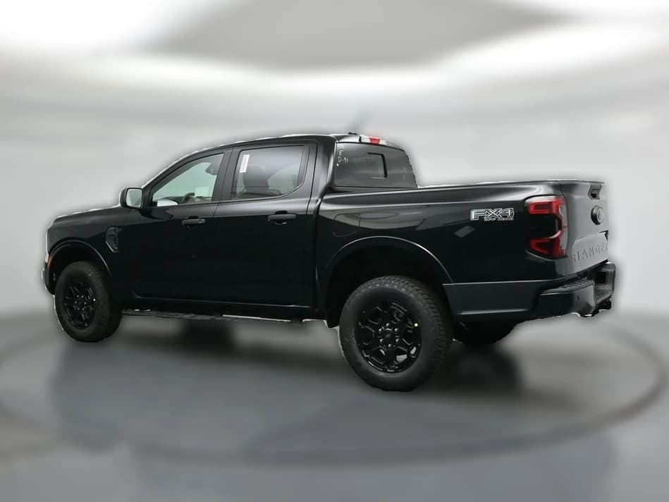 Ford Ranger XLT 2WD SuperCrew 5' Box 2026 — side view