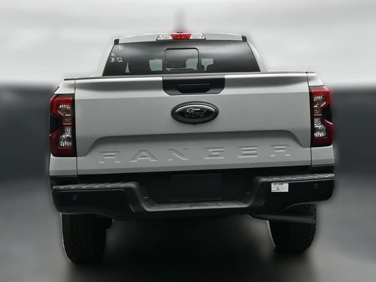 Ford Ranger XLT 2WD SuperCrew 5' Box 2026 — side view