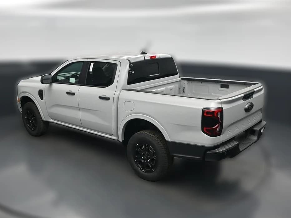 Ford Ranger XLT 2WD SuperCrew 5' Box 2026 — side view