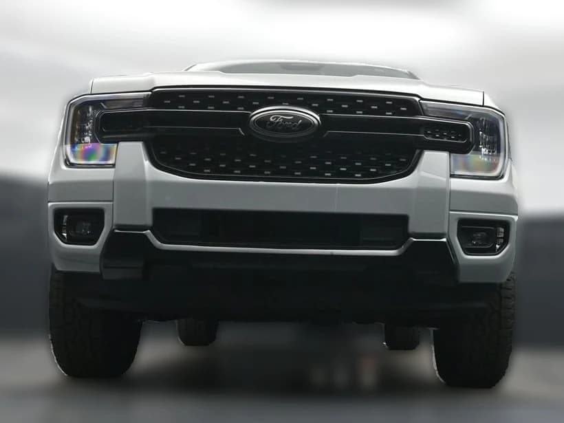 Ford Ranger XLT 2WD SuperCrew 5' Box 2026 — side view