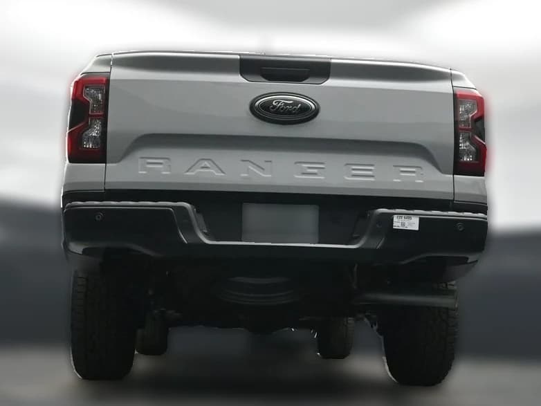 Ford Ranger XLT 2WD SuperCrew 5' Box 2026 — side view