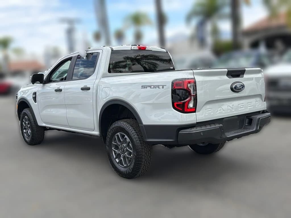 Ford Ranger XLT 2WD SuperCrew 5' Box 2026 — side view